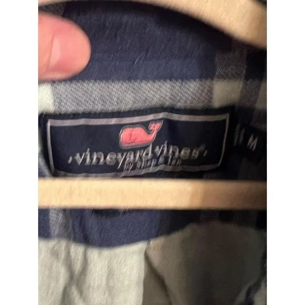 Boys blue plaid vineyard vines button up‎ shirt size medium